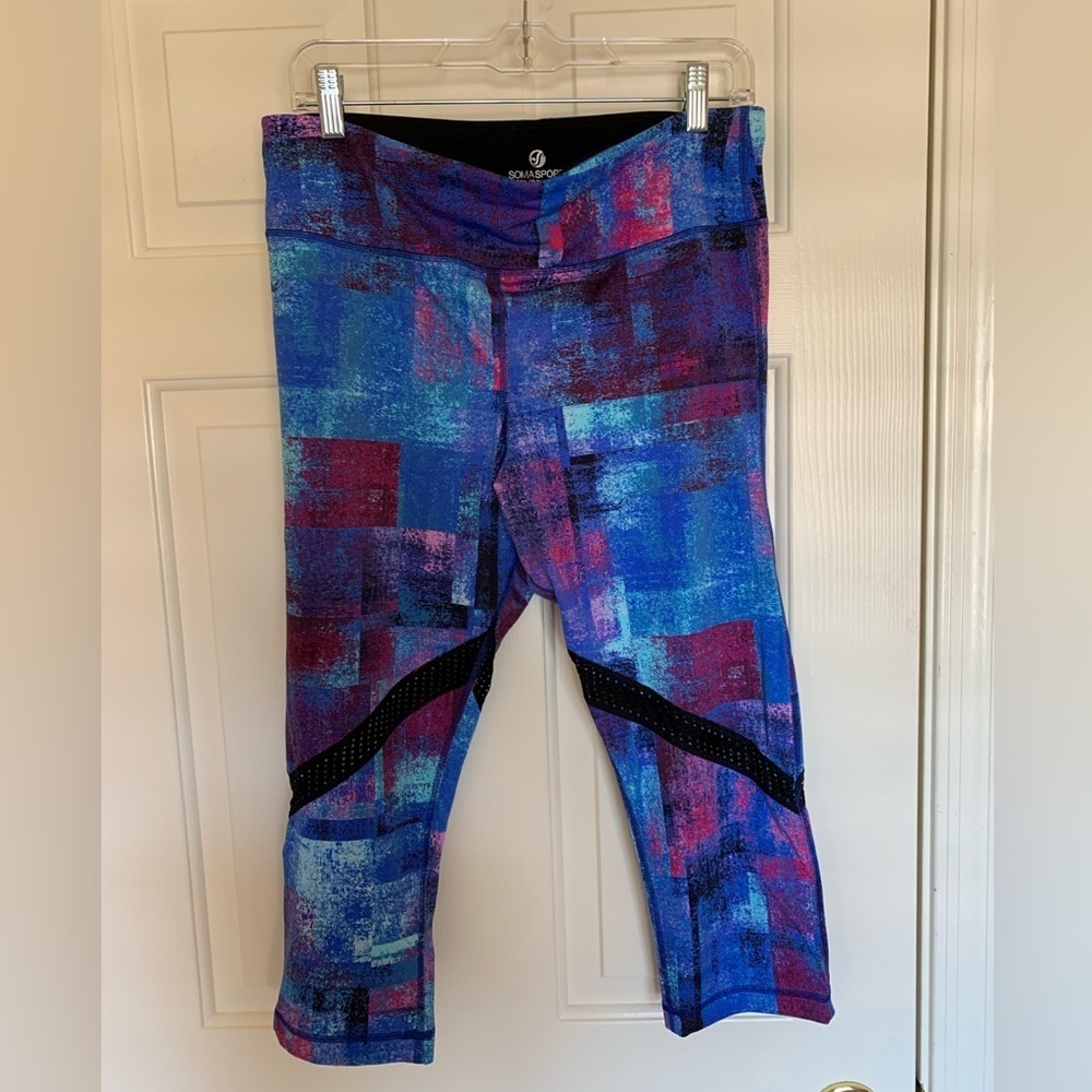 Soma “Soma Sport” black/blue/pink capri leggings. Hi Waistband. Size XL - Picture 4 of 11